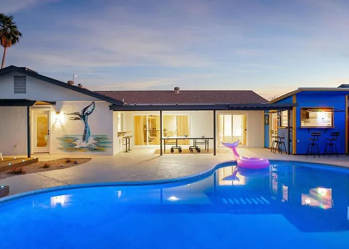 Ferienhaus Coastal Retreat - Festive Deck With Pool & Bar Tempe
